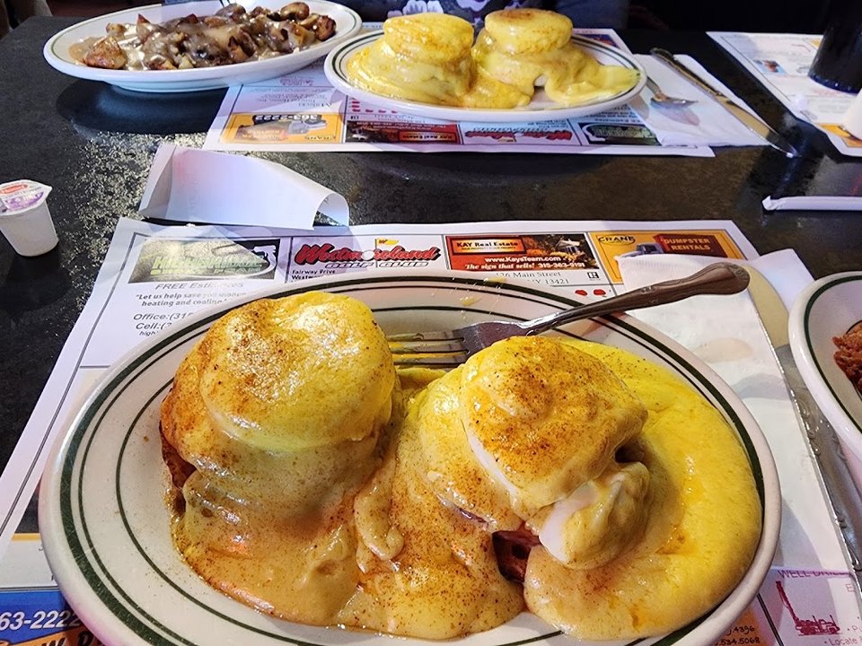 Eggs Benedict